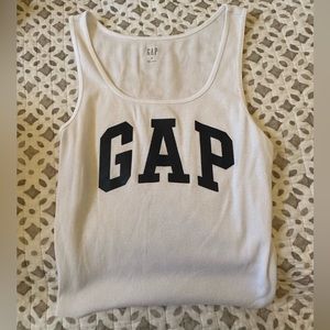 GAP CROP TOP
